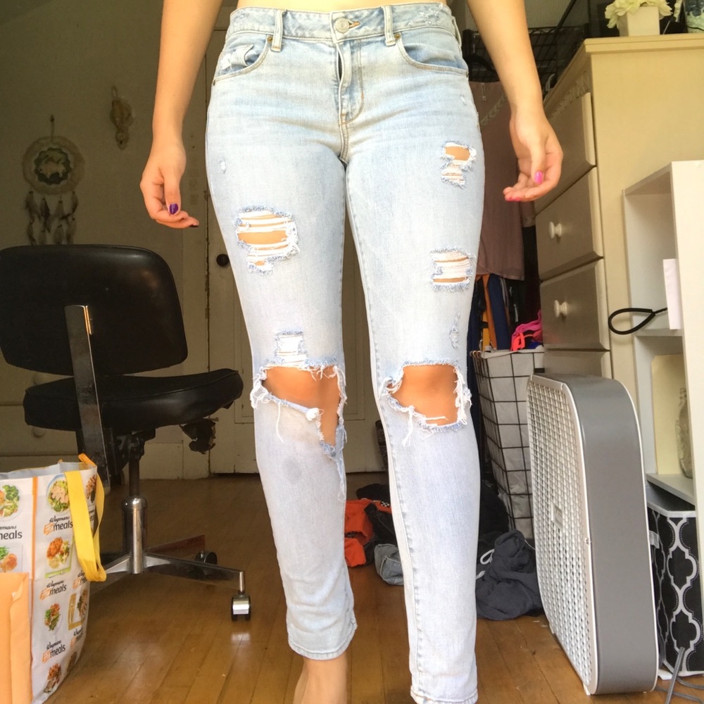 Distressed Ripped Skinny Jeans